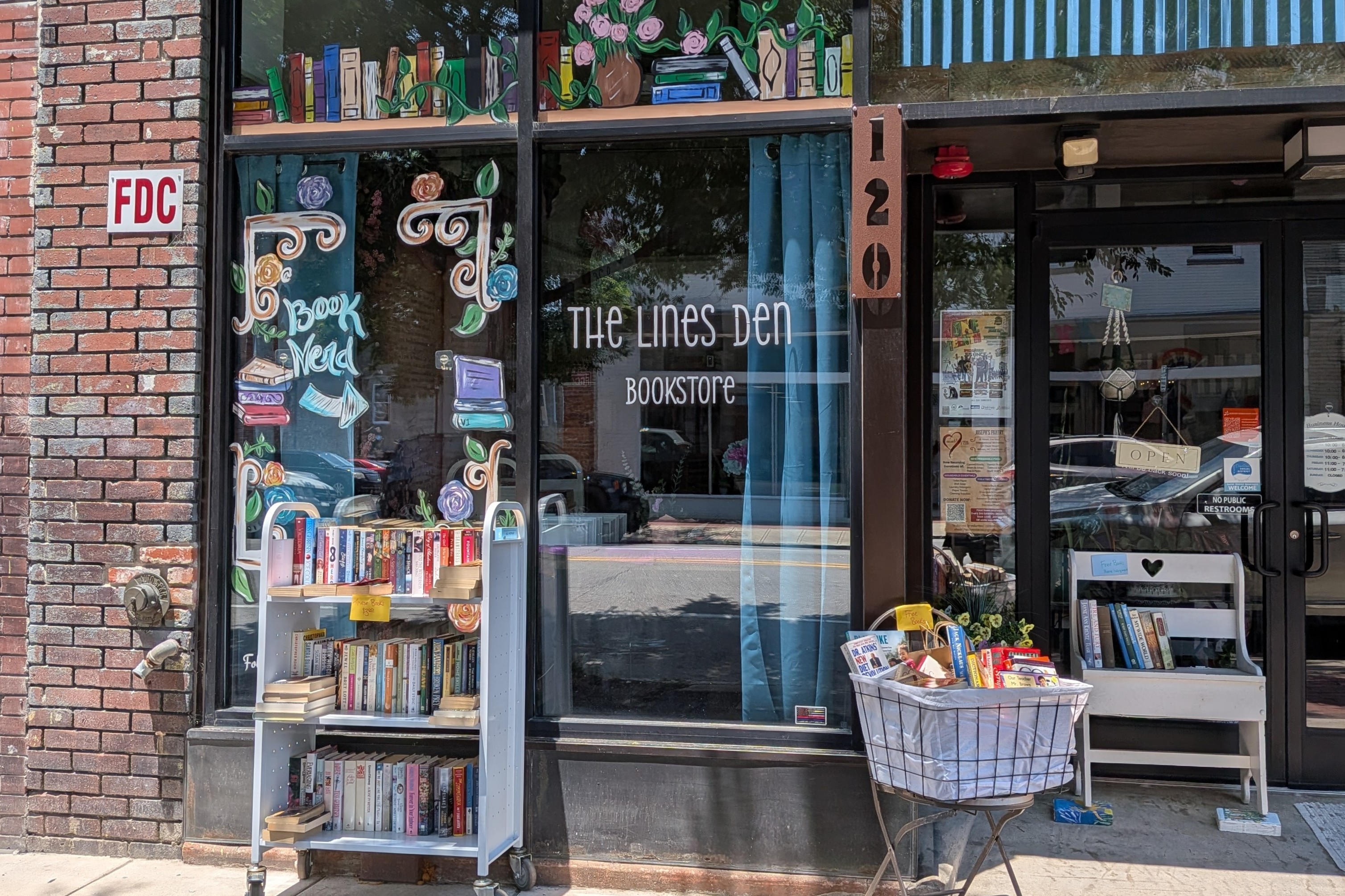 Inside The Lines Den Bookstore